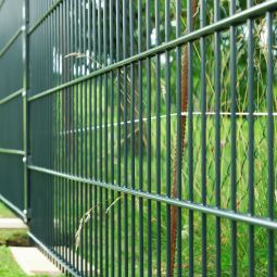 Doppelstabmattenzaun Rundum-sorglos-Paket Moosgrün 3