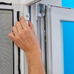 Tesa Fliegengitter Adapter-Set Türen Insektenschutz 4