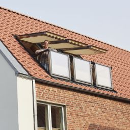 VELUX Cabrio GDL 3066 Holz/Kiefer klar lackiert Thermo 2 Aluminium 3-fach Niedrig-Energie-Verglasung