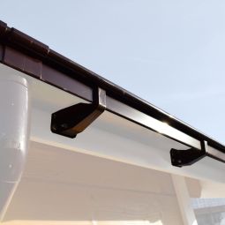 weka Gartenhaus Kastenrinnenset für Gartenhäuser mit Flach- und Pultdächer 400 cm und 650 cm Länge, inklusive Fallrohr und Anbauteile