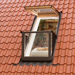 VELUX Cabrio GDL 3066 Holz/Kiefer klar lackiert Thermo 2 Aluminium 3-fach Niedrig-Energie-Verglasung