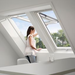 VELUX Klappflügelfenster GPU 0066 Kunststoff Thermo 2 Aluminium 3-fach Niedrig-Energie-Verglasung
