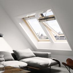 VELUX Elektro Schwingfenster INTEGRA® GGL 307021 Holz klar lackiert Alu THERMO Dachfenster schließt automatisch bei Regen