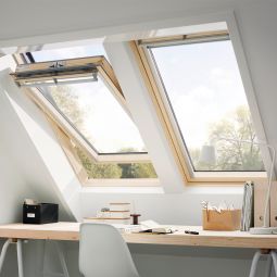 VELUX Klappflügelfenster GPL 3070 Holz/Kiefer klar lackiert Thermo Aluminium 2-fach Standard-Verglasung