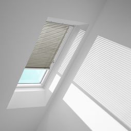 VELUX Jalousie manuell PAL Sand strukturiert 7064 Licht und Schatten regulieren, für verschiedene VELUX-Dachfenster geeignet