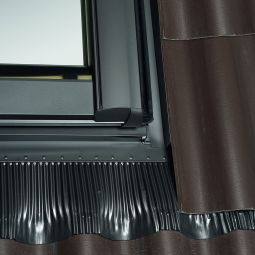 Roto Eindeckrahmen EDW Rx200 mit Wärmedämmung für Wellplatten mit 5/6 Profil und 8er Profil