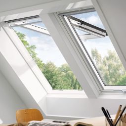 VELUX Klappflügelfenster GPL 2070 Holz/Kiefer weiß lackiert Thermo Aluminium 2-fach Standard-Verglasung